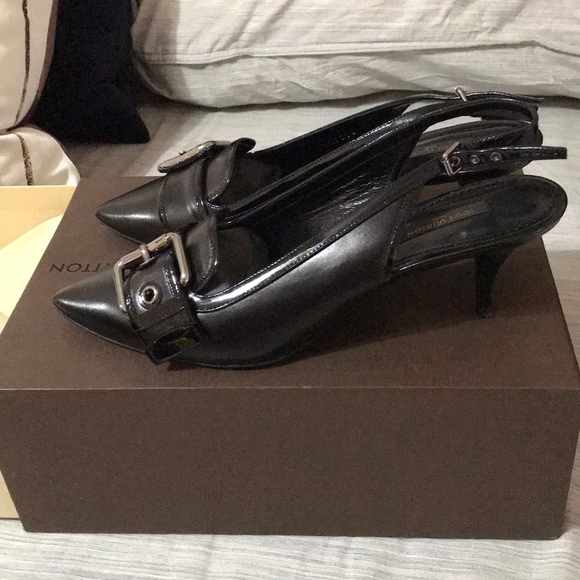 Lv shoes - Picture 2 of 5